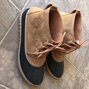 Sorel Women’s Out n About size 8 duck boots